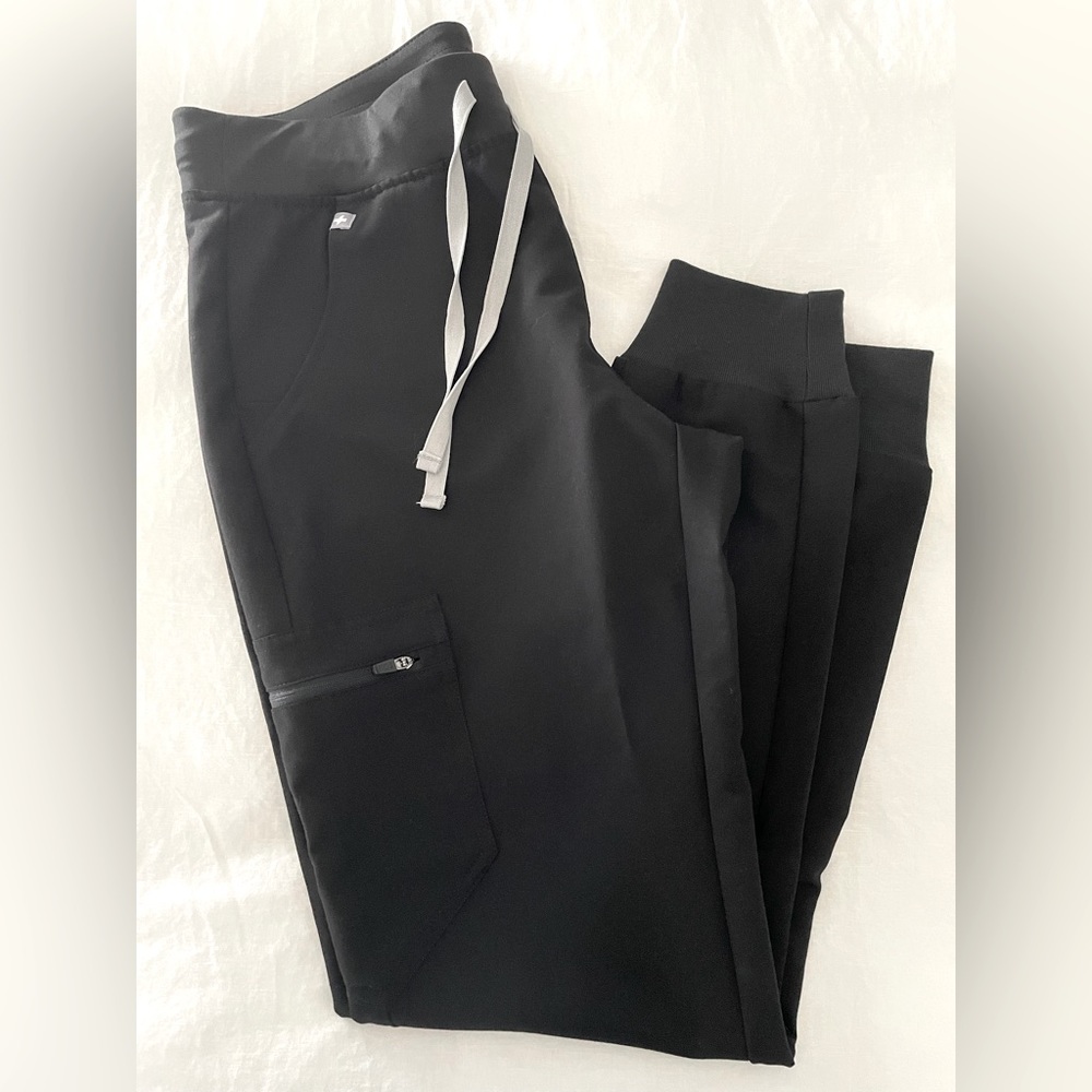 Figs Zamora Jogger Scrub Pants, Size Medium, Petite